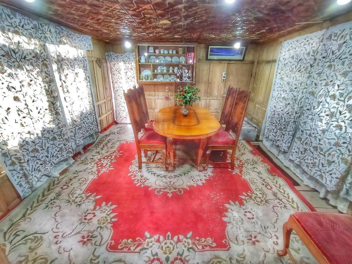 Raja'S Palace Houseboat - Kashmir Срінагар Екстер'єр фото